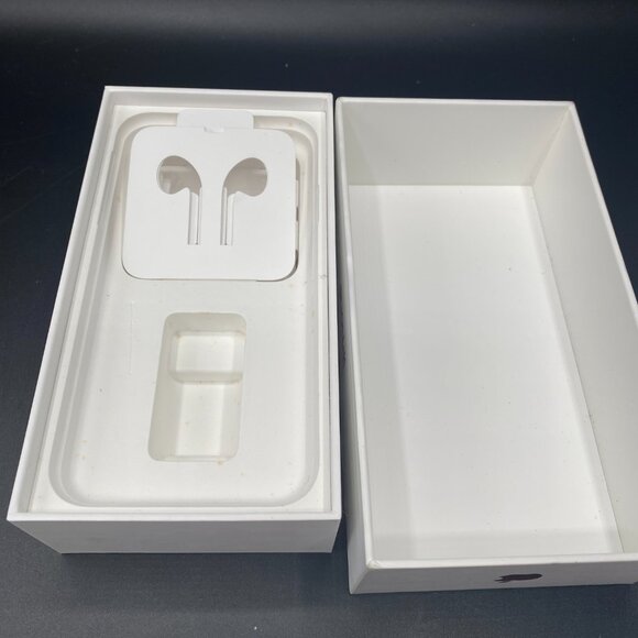 EMPTY Apple iPhone XR Red Replacement Case EMPTY BOX ONLY - Picture 7 of 9